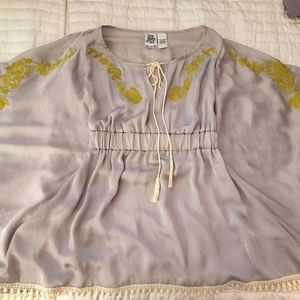 IVY JANE Embroidered Top